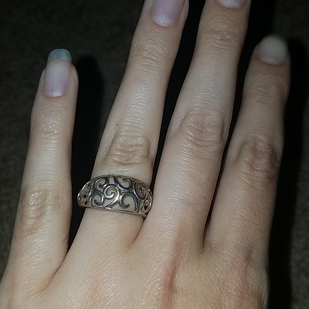 Silver ring - Picture 3 of 4